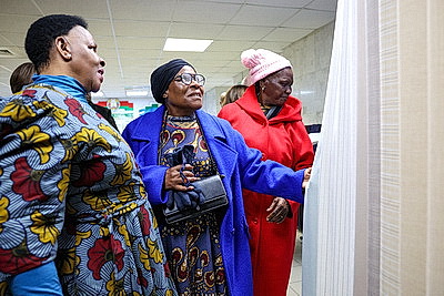 Парламентская делегация Зимбабве посетила РНПЦ \"Мать и дитя\" и МТЗ