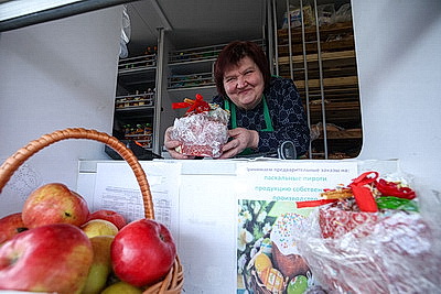 По классическим рецептам. Предприятия Белкоопсоюза поставят в торговую сеть около 100 тонн праздничной продукции