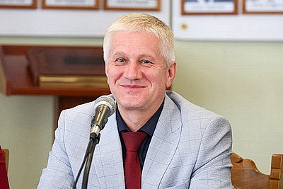 От конкурсов к признанию. Как в Беларуси формируют новую плеяду молодых писателей