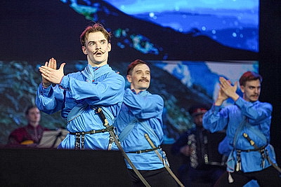 В Минске проходит торжественный концерт ко Дню единения народов Беларуси и России