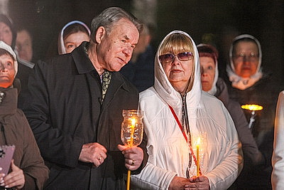 Православные верующие отмечают Пасху