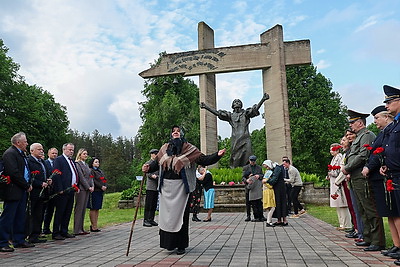 В мемориальном комплексе \"Шуневка\" прошел митинг-реквием к 83-й годовщине трагедии