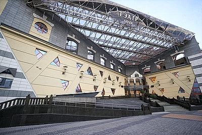 Самый длинный вечер в репертуаре. В Брестском театре кукол - премьера спектакля \"Дядюшкин сон\"