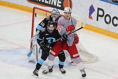 Минские динамовцы на родном льду разгромили \"Спартак\"