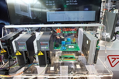 От огнезащитных материалов до роботов. В Минске представили передовые технологии в промышленности