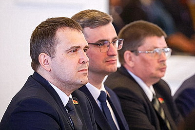 Люди разных профессий, но с общим подходом к делу. В Минске вручили госнаграды