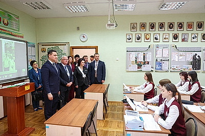 Какие условия созданы для развития и образования детей в Беларуси, рассказал Иванец