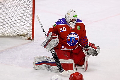 \"Металлург\" в овертайме обыграл \"Юность\" и повел в полуфинальной серии экстралиг