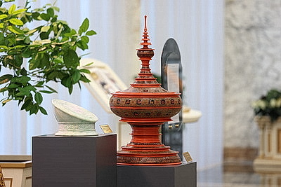 Шкатулка от Путина, ваза от Си Цзиньпина и запонки от Трампа. Географию дружбы представили в Минске