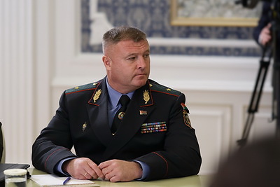 Лукашенко собрал совещание с силовиками. Тема - итоги проверки одной из бригад внутренних войск