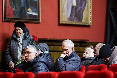 В Минске простились с народным поэтом, одним из авторов Государственного гимна Владимиром Каризной