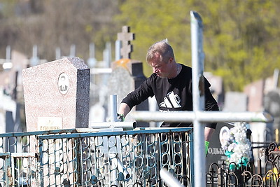 Православные верующие отметили Радуницу