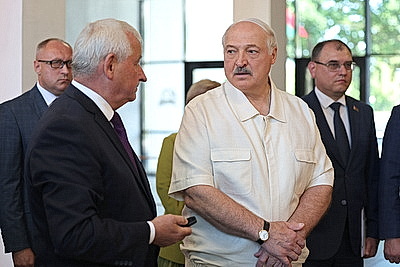\"Можем конкурировать\". Лукашенко ставит задачу активнее осваивать рынок светодиодных ламп