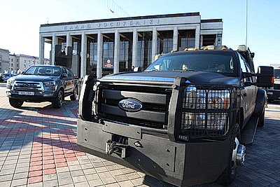 Выставка спецтранспорта, интерактивные площадки, конкурсы. Акция МВД проходит у Дворца Республики в Минске
