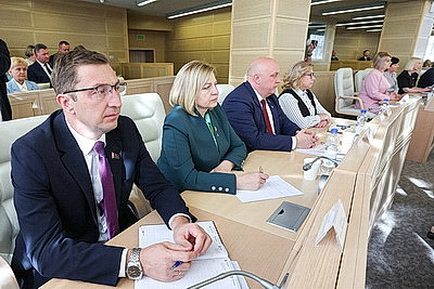 Очередная сессия Совета Республики открылась в Минске