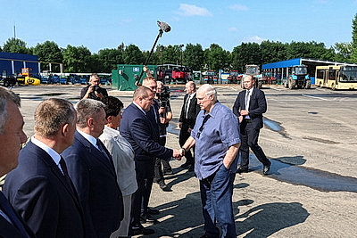 Лукашенко с рабочей поездкой посетил Шкловский район