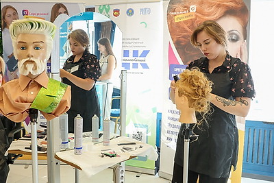 Около 300 специалистов сферы образования собрались на педагогической конференции в Бресте