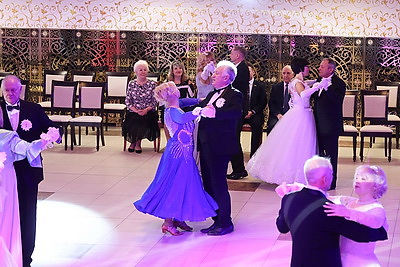 \"Рождественская симфония\". Бал для пожилых людей прошел в Могилеве