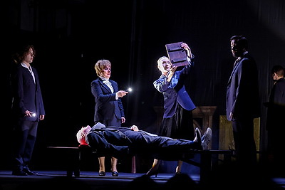 Владимирский академический театр драмы представил спектакль \"Черные доски\" на театральном форуме \"M.@rt.контакт\"