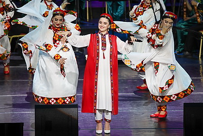 Национальные мелодии и мировые хиты. Мастера искусств Таджикистана представили гала-концерт в Минске