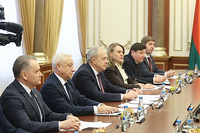 Сергеенко на встрече с делегацией Казахстана отметил роль парламентариев в продвижении объединительной повестки