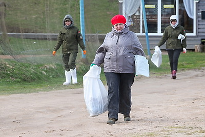 Благоустройство прибрежной зоны озера Полонское прошло в Витебском районе