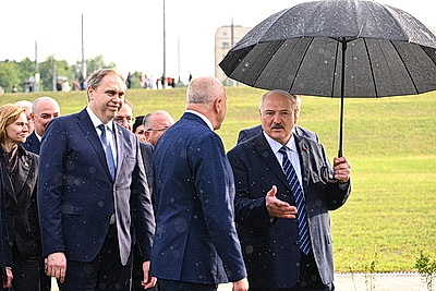 Лукашенко торжественно открыл Гродненскую областную клиническую больницу