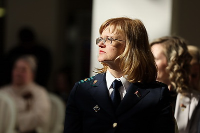 Первые паспорта гражданина Беларуси вручили детям сотрудников прокуратуры