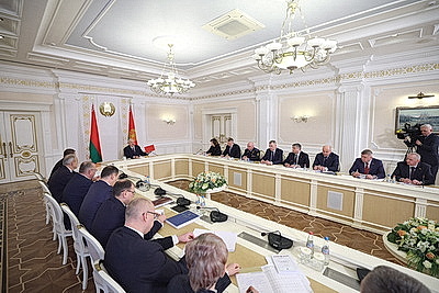 Лукашенко о перспективах Витебской области: нужен пошаговый антикризисный план