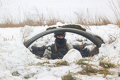 Атаки дронов, засады противника: с чем сталкиваются десантники во время проверки боеготовности ВС
