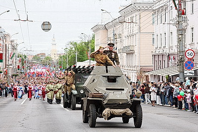 Парад военной техники, памятные акции: 9 Мая в Гомеле