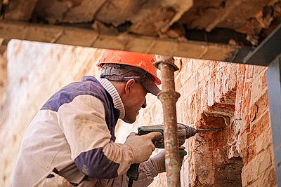 Парковая зона во дворцовом стиле и стена из бутового камня. Какой будет усадьба Потоцких после реконструкции