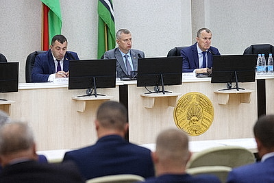\"Если не сработает район - отвечать будет председатель исполкома\". Крутой об уборочной