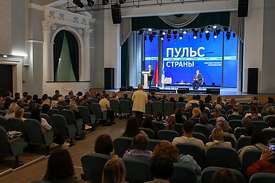 Актуальные темы обсудили жители Орши на встрече со Шпаковским