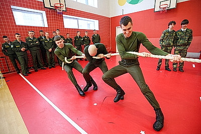 Масштабные соревнования между военно-патриотическими клубами прошли в Минском районе