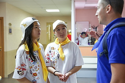 В \"Зубренке\" отдыхают дети из разных стран
