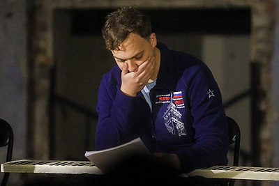 Спектакль \"Штурм\" представили актеры театра Черноморского флота им. Б.Лавренева в Брестской крепости