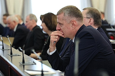 Лукашенко принял отчет правительства за 2025 год