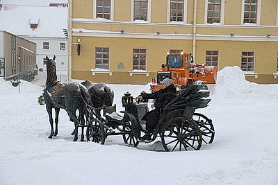 В Минске более 180 единиц техники и свыше 1,5 тысячи человек ликвидируют последствия снегопада