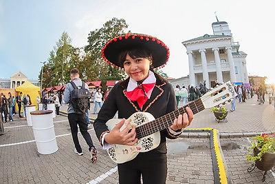 Ансамбль мариачи, изысканная кухня: фестиваль солнечной Мексики прошел в Верхнем городе Минска