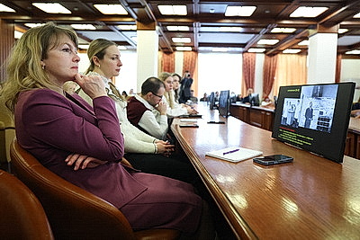 Потенциал и действующая сила. В Минске стартовала III Школа молодого ученого