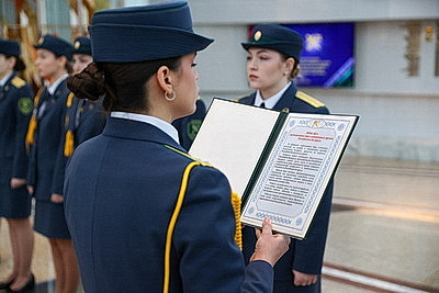 Сотрудники Минской региональной таможни торжественно приняли присягу в музее истории ВОВ