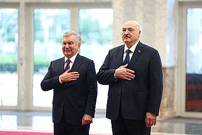 Лукашенко и Мирзиёев встретились для переговоров во Дворце Независимости