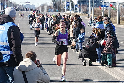 \"Заряд эндорфинами и цветы на финише\". \"Красивый забег\" прошел в Минске