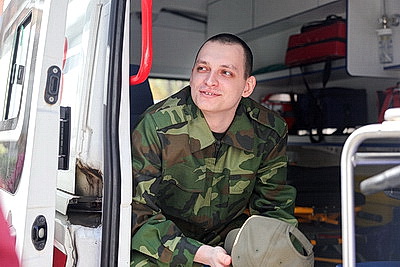 Десять российских военных после обмена подлечились в Гомеле и отправились домой