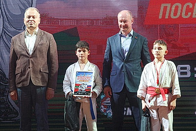 Вадим Ролич стал обладателем пояса чемпиона Евразии по рукопашному бою