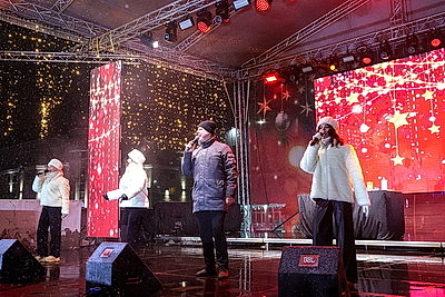 Новогодние гулянья проходят в столице и регионах