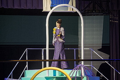 Театр \"Школа драматического искусства\" представил на \"M.@rt.контакт\" спектакль \"Дядюшкин сон\"