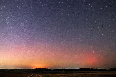 Полярное сияние в небе над Беларусью