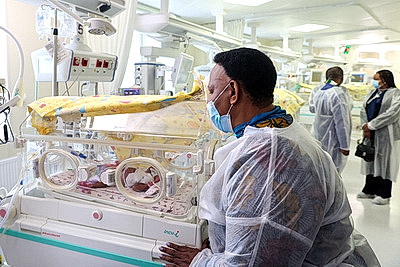 Парламентская делегация Зимбабве посетила РНПЦ \"Мать и дитя\" и МТЗ